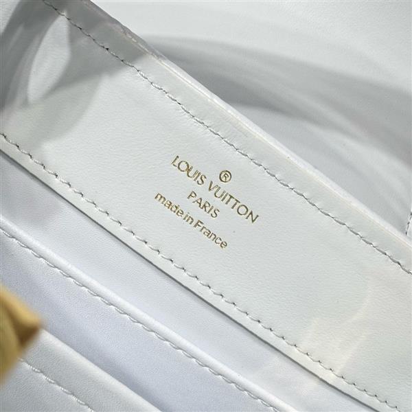 2026120164339285 870